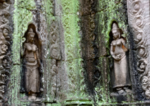 Photo Frauen im Angkor Wat